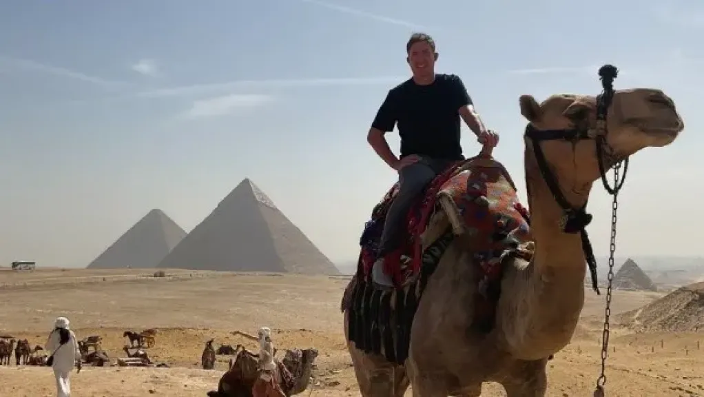 سبيد يرفع علم مصر في بث عالمي