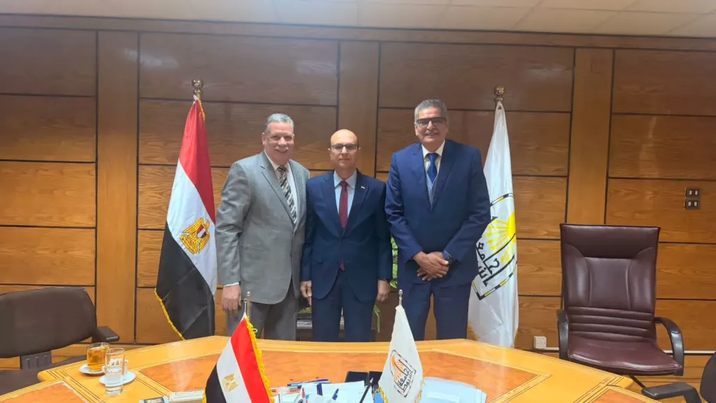 رئيس جامعة أسيوط 