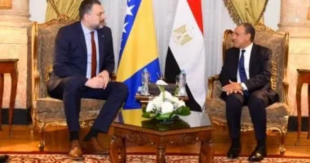 وزير الخارجية ونظيره في البوسنة