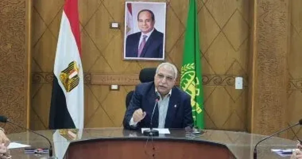 مصطفى عبده وكيل وزارة التربية والتعليم بالقليوبية