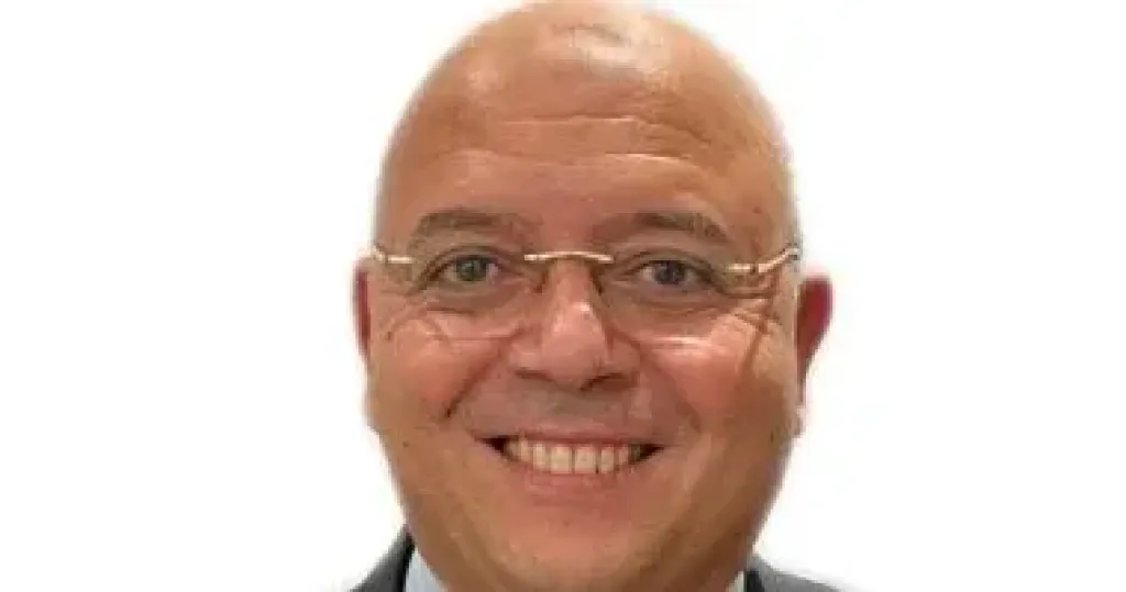   عصام الشيخ  