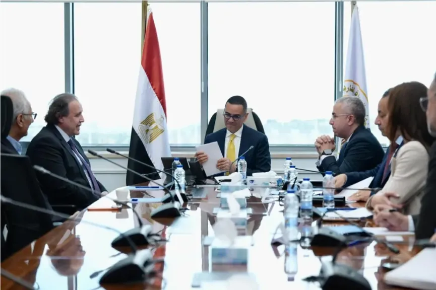 جانب من الاجتماع 