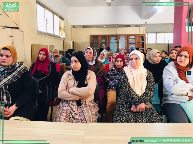 جانب من الندوات 