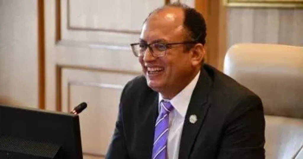 الدكتور السيد قنديل رئيس جامعة العاصمة