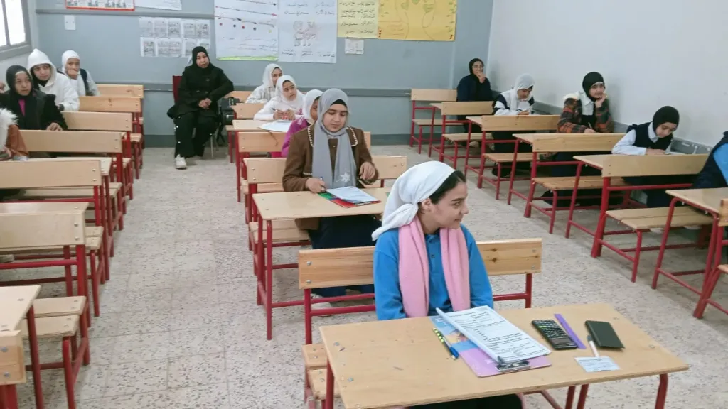 جانب من متابعه 