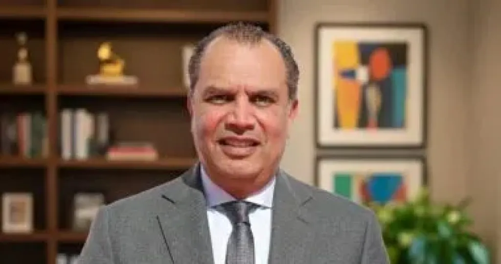   الدكتور هشام بدر 