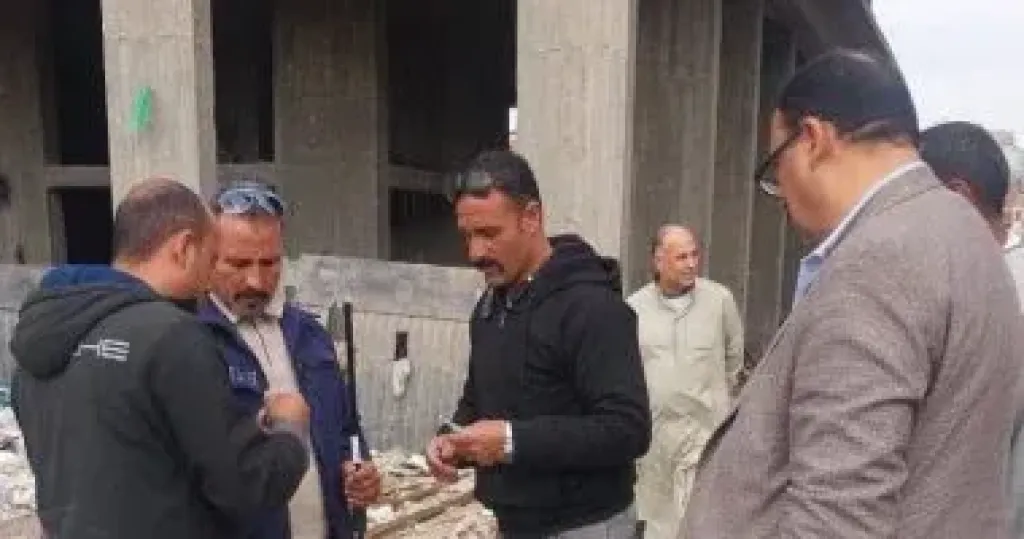 تدريب الأطباء على الإمساك بالكلاب
