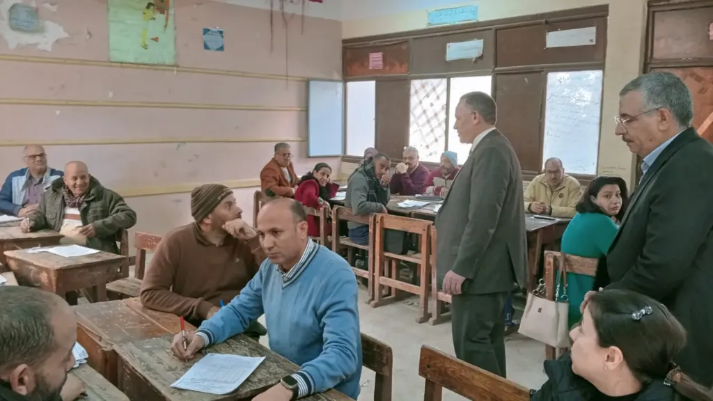 جانب من متابعه 