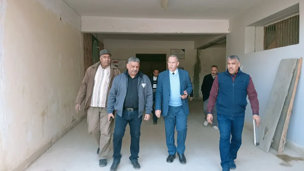 جانب من متابعه 