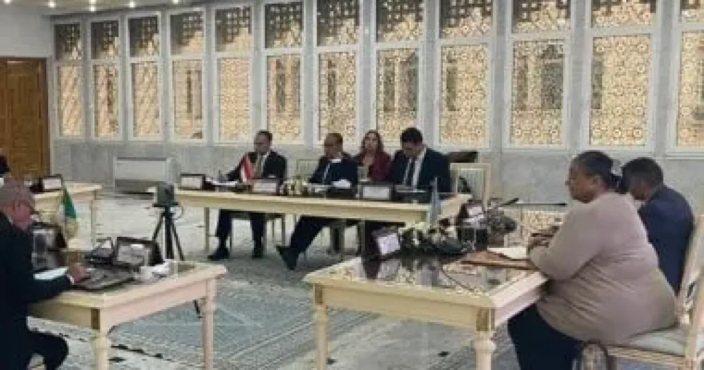 جانب من الاجتماع 