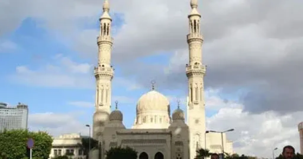 مسجد عمر مكرم - أرشيفية