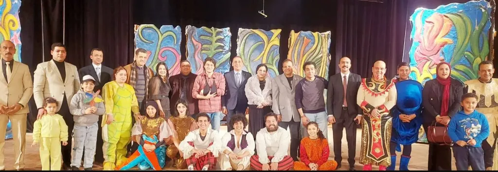 عروض مسرحية ومعارض فنية