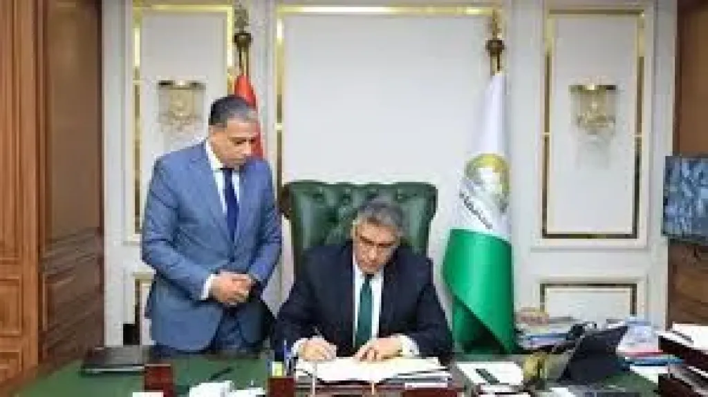محافظ الجيزة يعتمد نتيجة الفصل الدراسي الأول