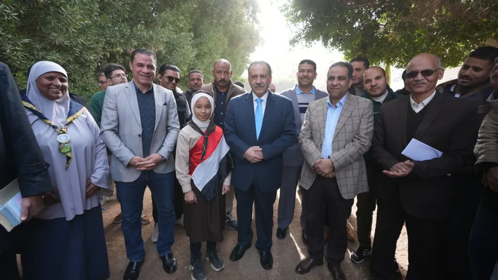 محافظ أسيوط 
