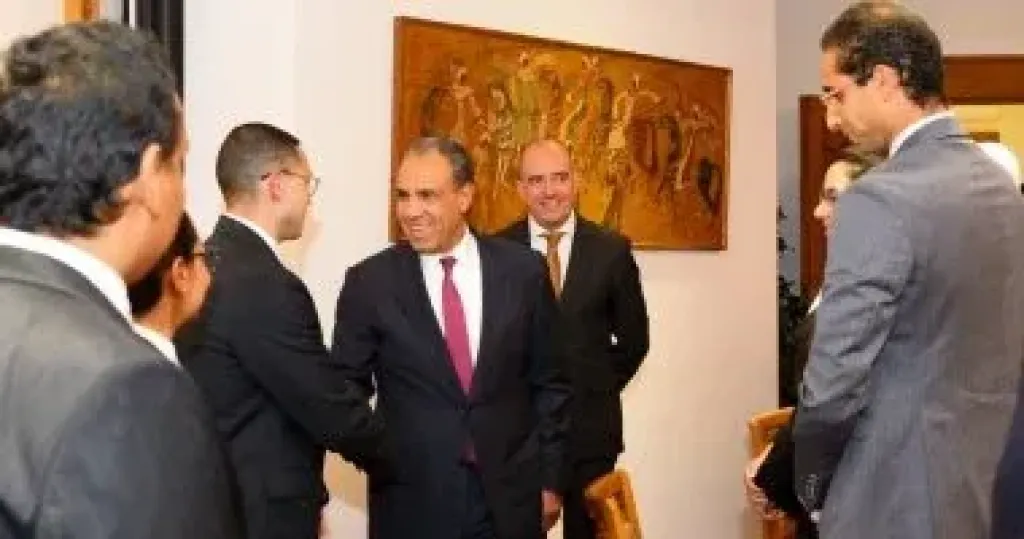 وزير الخارجية 