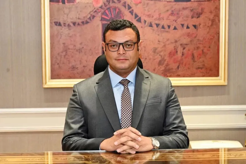 المهندس شريف الشربيني وزير الإسكان وجانب من الجولة التفقدية