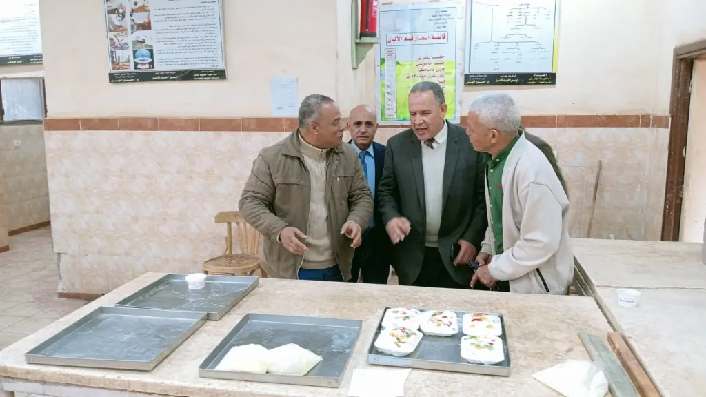 جانب من متابعه 