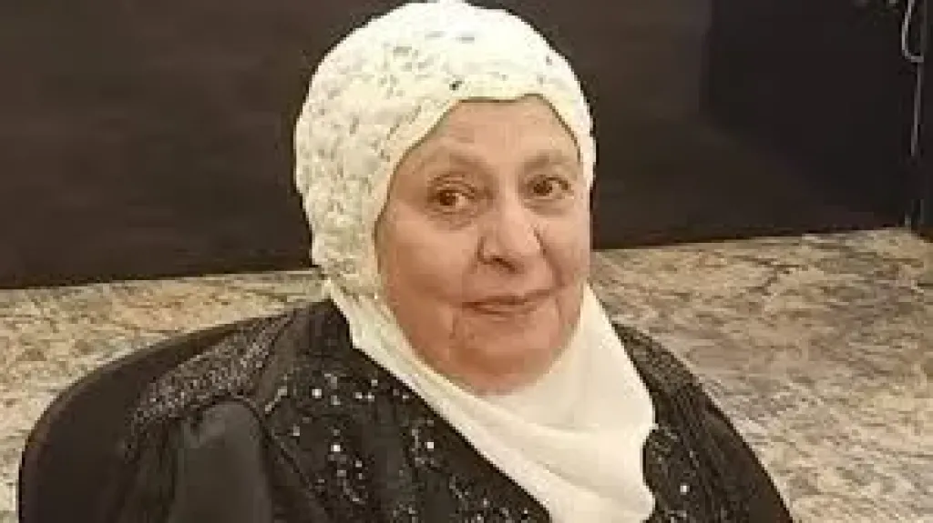 الاذاعيه فاطمه طاهر