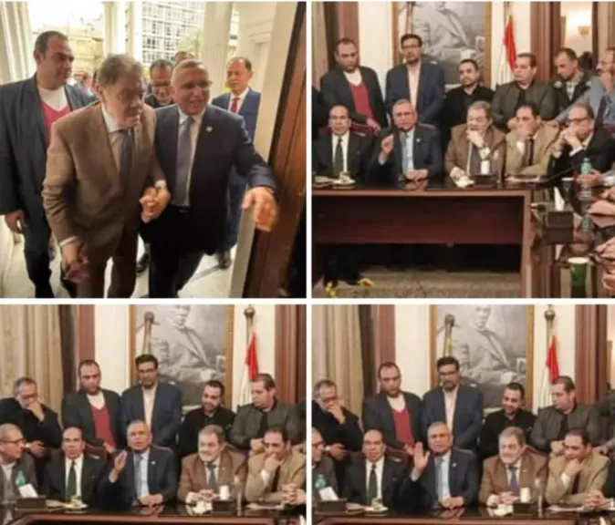 جانب من تسلم  رئاسة الحزب