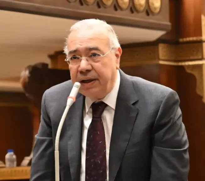  الدكتور عصام خليل