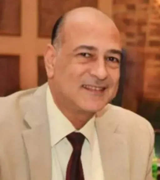 الكاتب الصحفى عبدالناصر محمد 