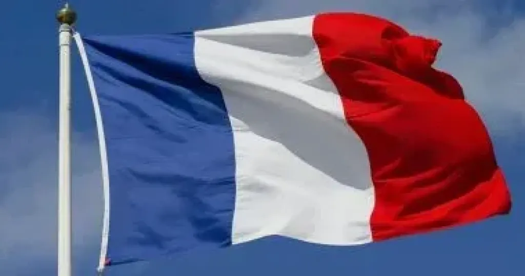 فرنسا 