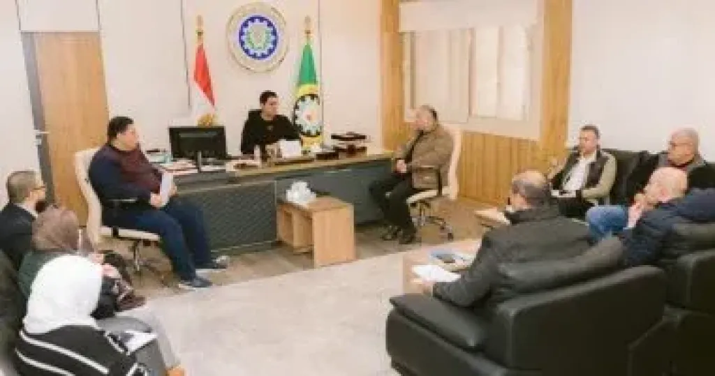 نائب محافظ الدقهلية يبحث سبل الحد من الملوثات ومشاكل الصرف الصناعي