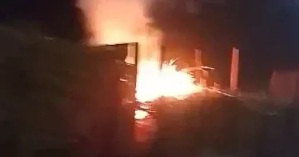 حريق مصنع - أرشيفية