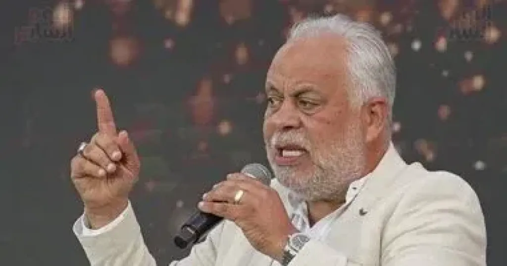 اشرف ذكي 