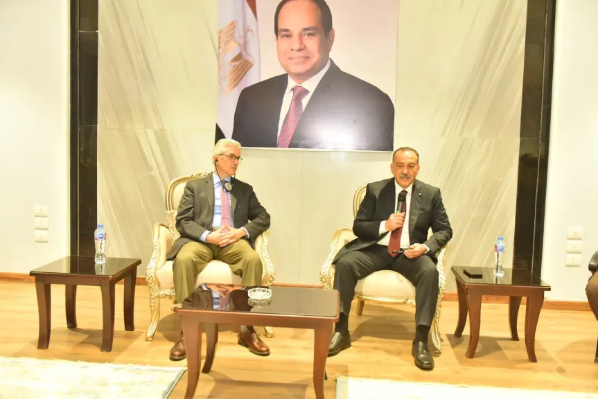 محافظ أسيوط 