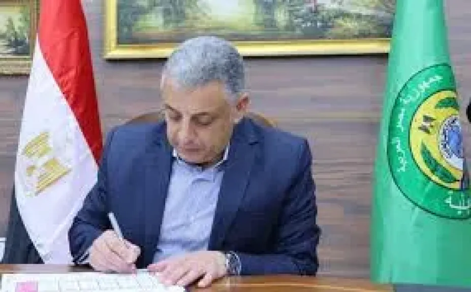 محافظ الإسماعيلية يعتمد نتيجة الشهادة الإعدادية 