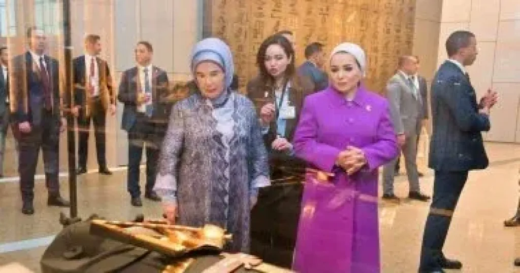 السيدة انتصار السيسي و  امينة اردوغان