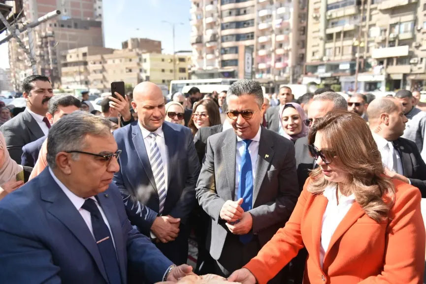 جانب من الافتتاح 