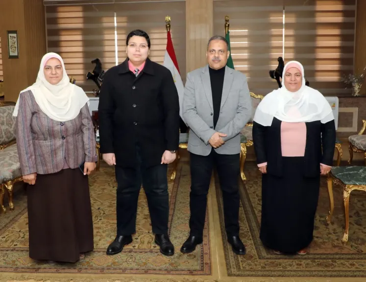 وفد بنك الاستثمار ومحافظ الشرقية 