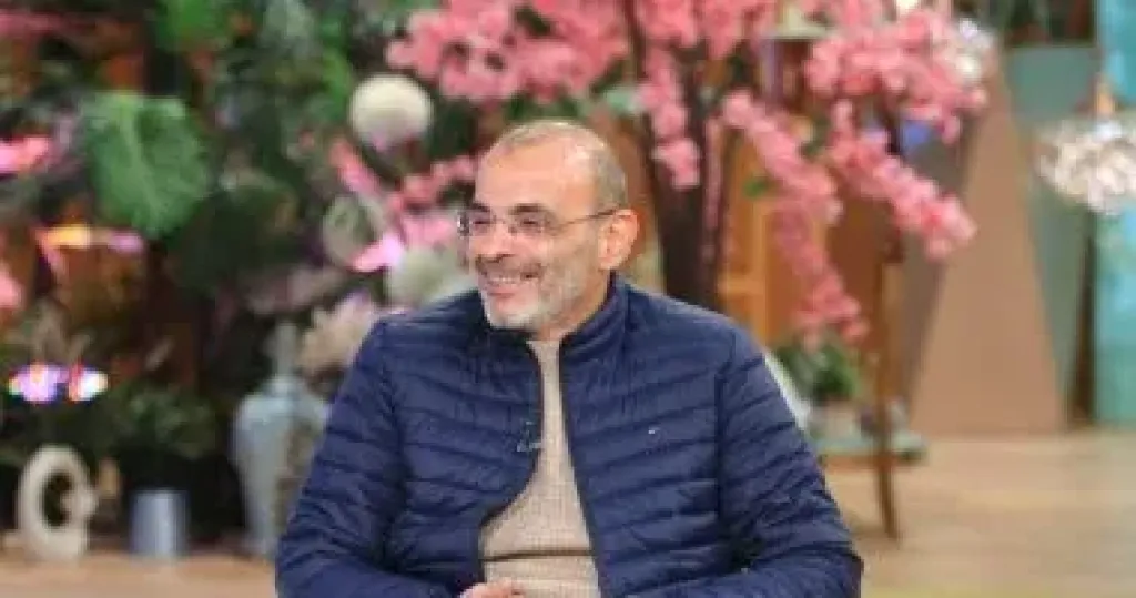 ايمن بهجت قمر  