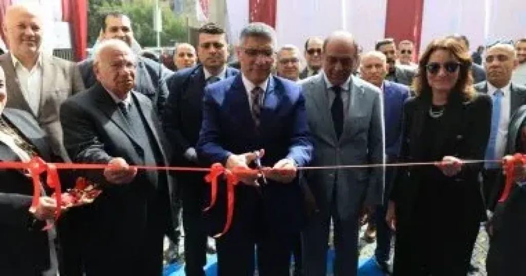 جانب من الافتتاح 