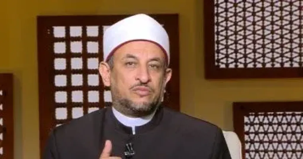  رمضان عبد المعز  
