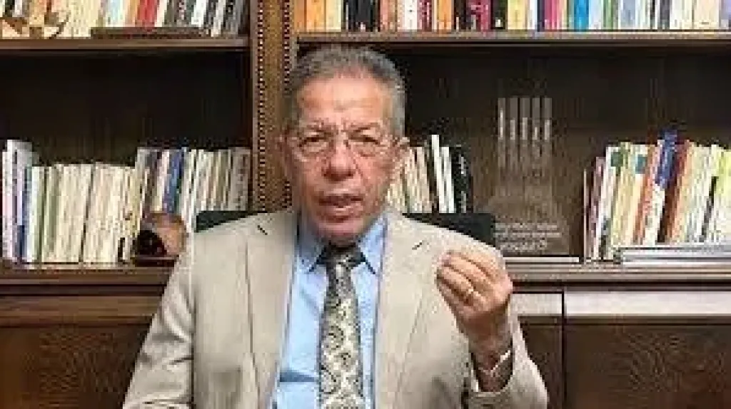 نقيب الاطباء