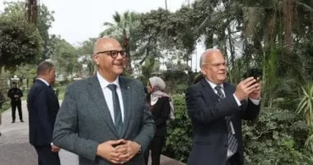 جانب من الجولة 