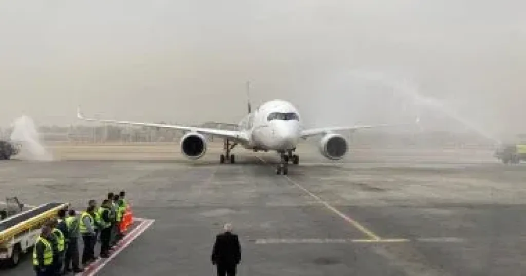 وصول أول طائرة لمصر للطيران من طراز الايرباص A350-900