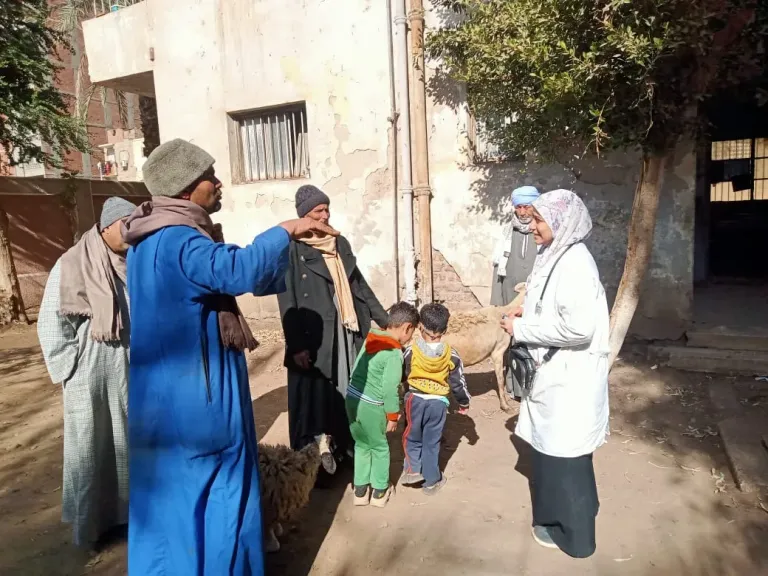 جانب من متابعه 
