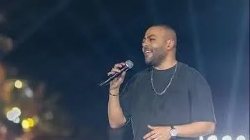 تامر عاشور
