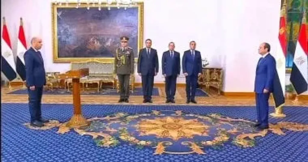 وزير العمل  