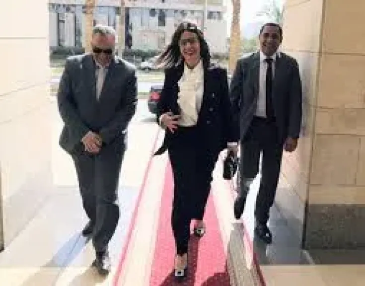 وزيره  الثقافه چيهلن زكى