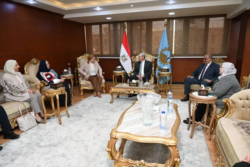 جانب من الزيارة 