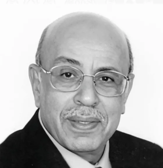 الدكتور مفيد شهاب
