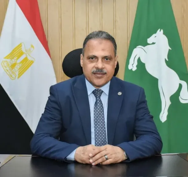 حازم الاشمونى محافظ الشرقية 