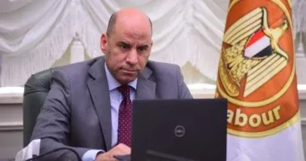وزير العمل 