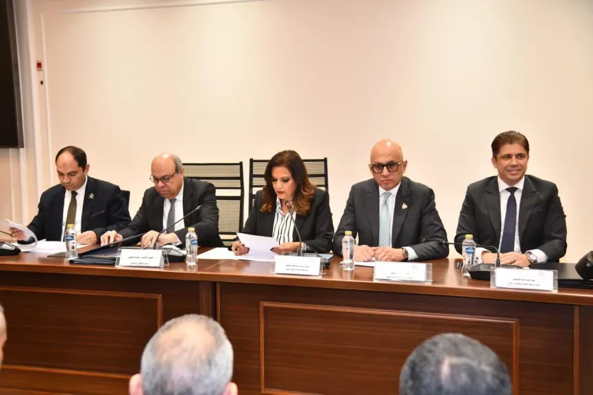 جانب من الاجتماع 