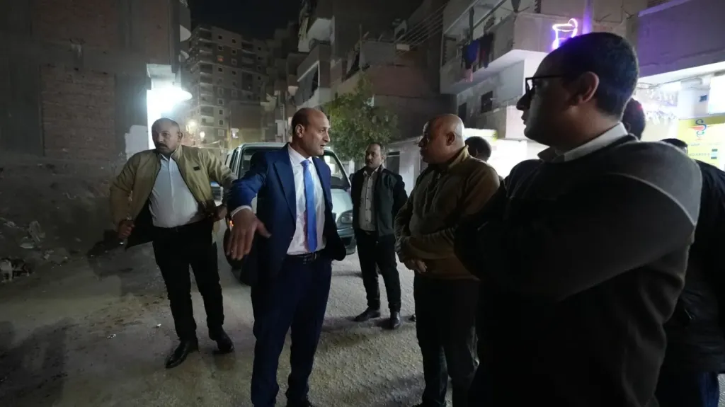 جانب من متابعه المحافظ 